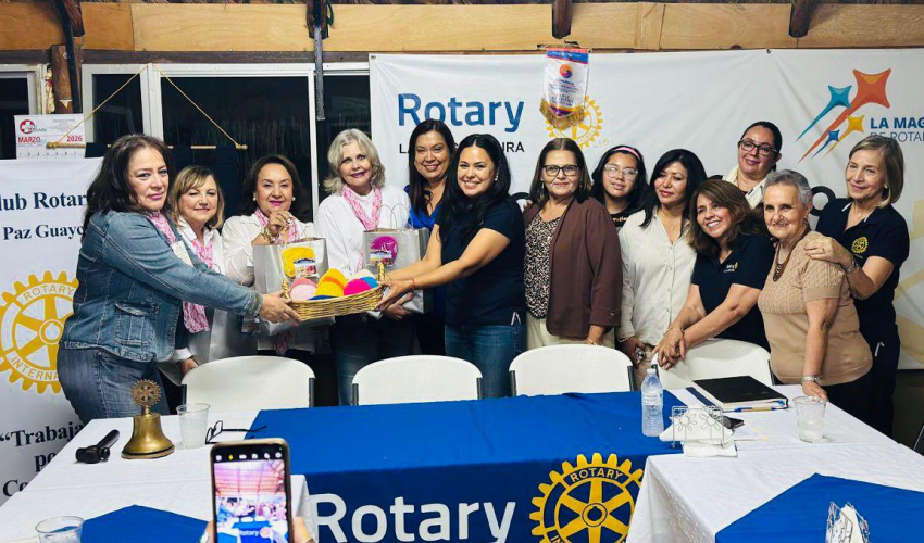 Club Rotario La Paz Guaycura dona 130 prótesis mamarias tejidas a Onco Reto B.C.S.