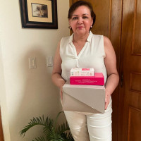 Onco Reto y Baja Ferries apoyando con artículos oncológicos a mujeres sobrevivientes de cáncer de mama