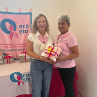 Entrega de artículos oncológicos al Grupo Reto