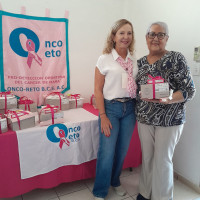 Entrega de artículos oncológicos al Grupo Reto