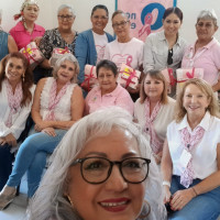 Entrega de artículos oncológicos al Grupo Reto